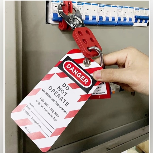 Electrical Lockout Tagout Kit OSHA Compliant Circuit Breaker Lockout Safety (NEW - Picture 2 of 6